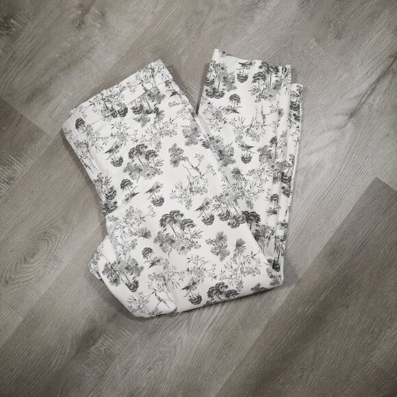 CORE Life Ladies Size 16 Grey & White Tree Pattern Casual Pants - Picture 5 of 9